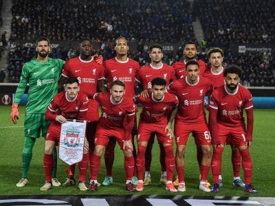 Liverpool's players lines up prior to the UEFA Europa League quarter-final second leg football match between Atalanta BC and Liverpool FC at the Atleti Azzurri d'Italia Stadium in Bergamo, on April 18, 2024. (Photo by Isabella BONOTTO / AFP)